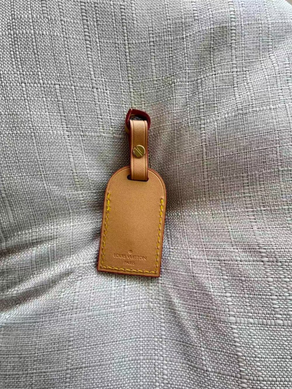Louis Vuitton Luggage Tag - Picture 4 of 5
